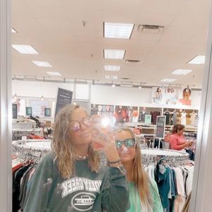 Meet your Posher, Lou